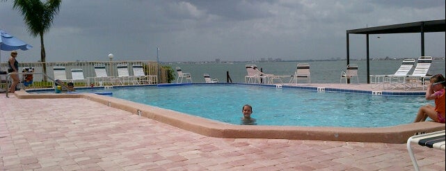 Isla Del Sol Yacht & Country Club is one of Maria’s Liked Places.