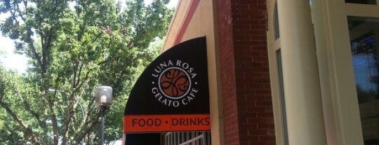 Luna Rosa Gelato Cafe is one of สถานที่ที่ Michael ถูกใจ.