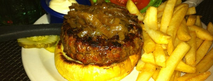 Rosie's Bar & Grill is one of Where's the beef? Burgers galore!.