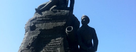 Памятник Корнилову is one of Places I have been to in Sevastopol.