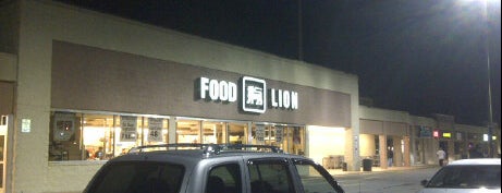 Food Lion Grocery Store is one of My favorites for Food & Drink Shops.