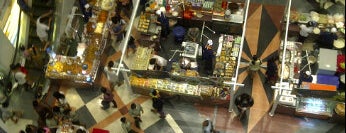 เดอะมอลล์ไลฟ์สโตร์ ท่าพระ is one of Shopping: FindYourStuffInBangkok.