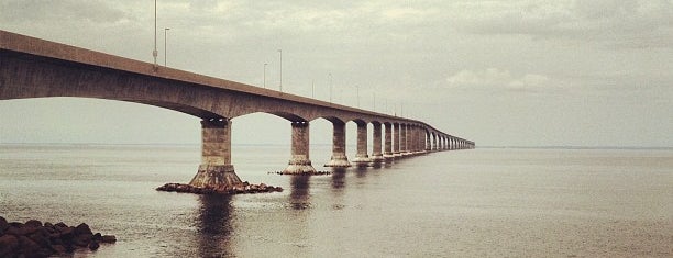 Confederation Bridge is one of Top Public Private Partnerships.