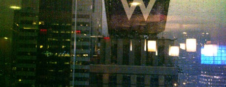 The View Restaurant & Lounge is one of (julia) in NYC.