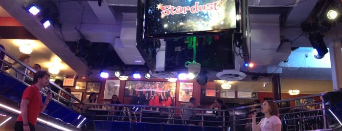 Ellen's Stardust Diner is one of Mi lista de cosas por hacer en New York.
