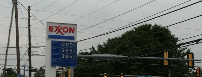 Exxon is one of Lieux qui ont plu à Chris.