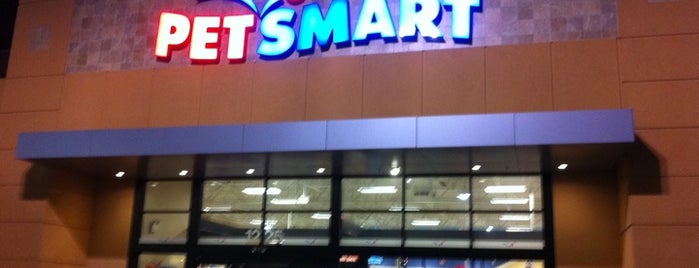 PetSmart is one of Jamesさんのお気に入りスポット.