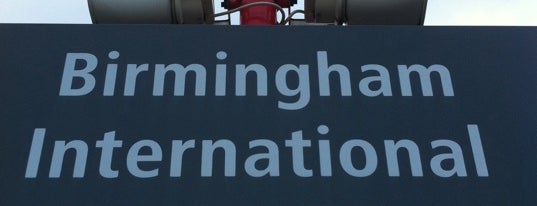 Bahnhof Birmingham International is one of Trens e Metrôs!.