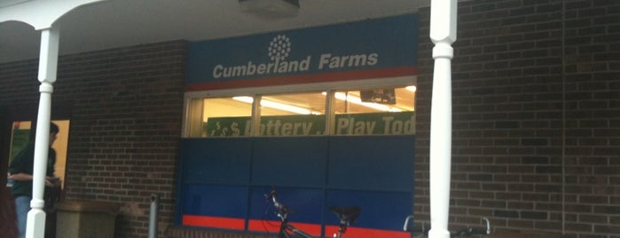 Cumberland Farms is one of Tempat yang Disukai Tannis.