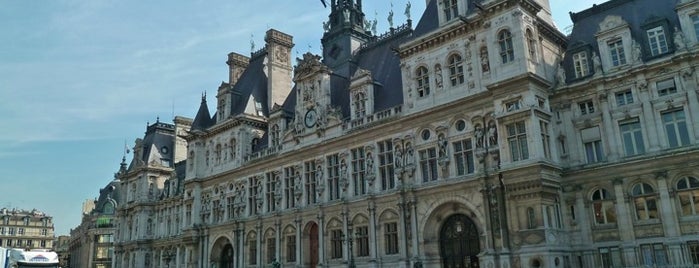 パリ市庁舎 is one of Vegan Eurotrip - Paris.