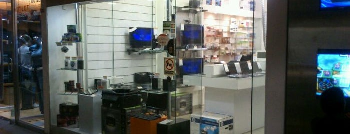 TeknoTienda is one of Tiendas De Computacion, Celulares Y Algo Mas.