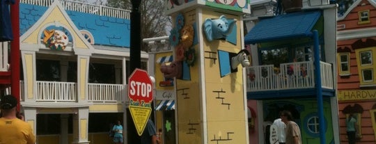 Curious George Goes To Town is one of Kimmie's Saved Places.