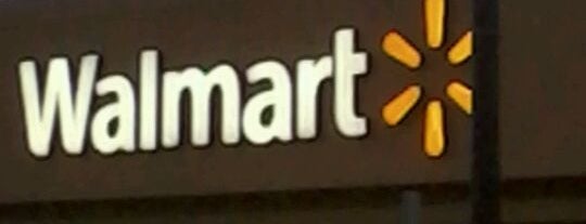 Walmart Supercenter is one of Locais curtidos por Brett.
