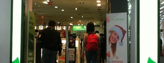 La Riviera Duty Free is one of Jackさんのお気に入りスポット.