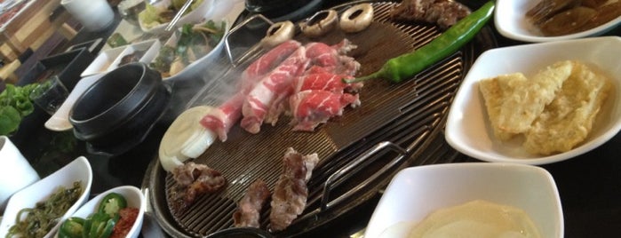 Dae Sung Oak - Korean BBQ is one of Lugares guardados de leoaze.