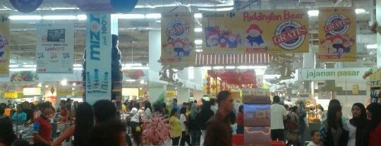 Transmart Carrefour is one of A place must be visited in Medan.