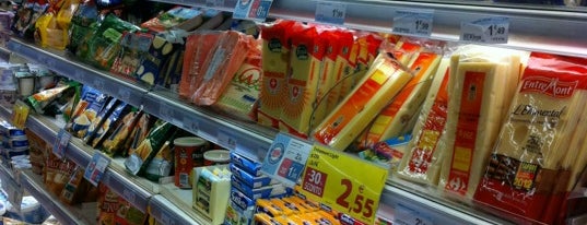 Carrefour Market is one of Flaviaさんのお気に入りスポット.