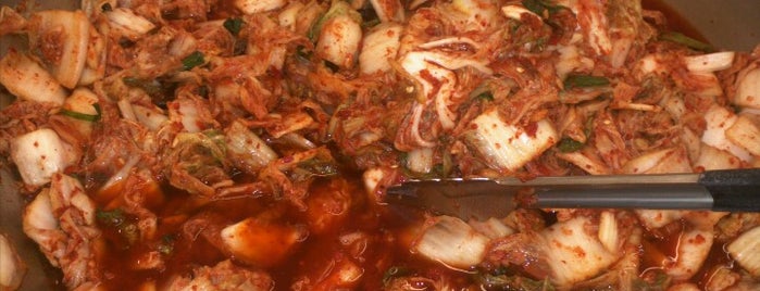 Queen's Super Market is one of The 15 Best Places for Kimchi in Honolulu.
