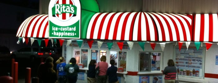Rita's Italian Ice & Frozen Custard is one of Tempat yang Disukai Manny.