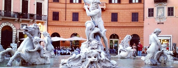 Fontana del Nettuno is one of My Rome ToDo List.
