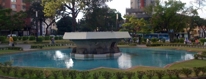 Praça Raul Soares is one of Lugares Favoritos.