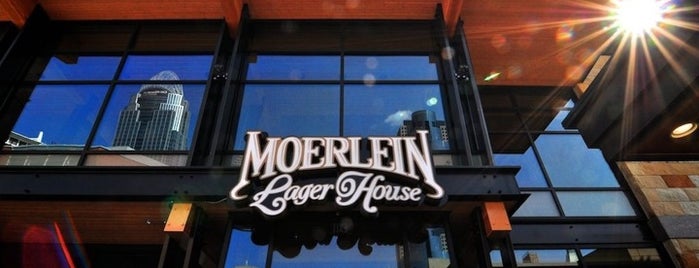 Moerlein Lager House is one of Lugares favoritos de Mark.