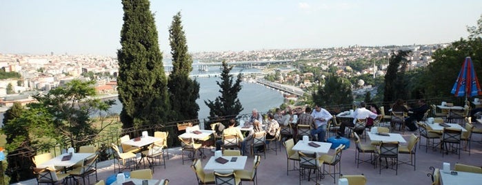 Pierre Loti Tarihi Kahve is one of Istanbul City Guide.