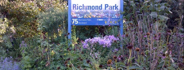 Richmond Park is one of Sportan Venue List.