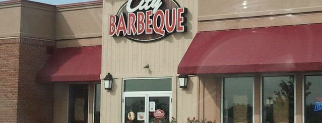City Barbeque and Catering is one of Lugares favoritos de Dave.
