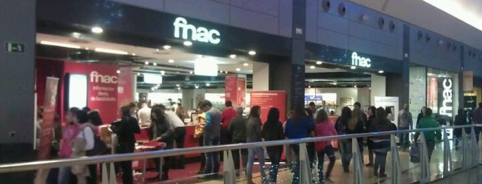 Fnac is one of Apple en Murcia.