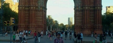 Триумфальная арка is one of Барселона.