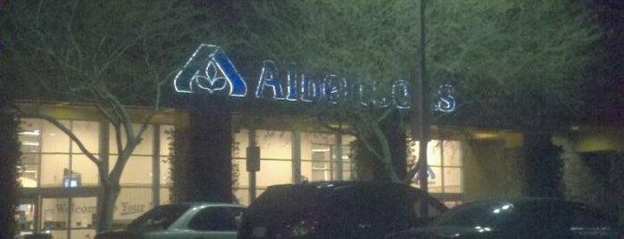 Albertsons is one of สถานที่ที่ Jeffrey ถูกใจ.