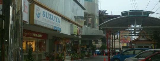 Plaza Senapelan is one of Recommended Mall in Pekanbaru.