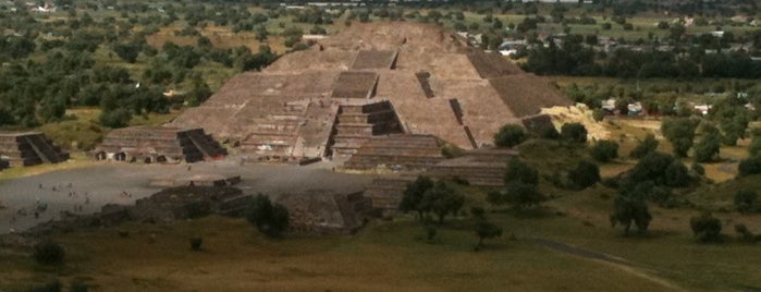 Zona Arqueológica de Teotihuacán is one of Turismo en Ciudad de México.