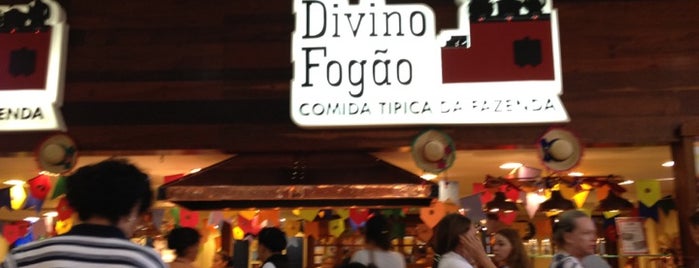 Divino Fogão is one of Flamboyant Shopping Center.