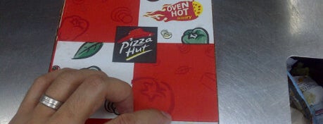 Pizza Hut is one of Breakfast and coffee  in jeddah.