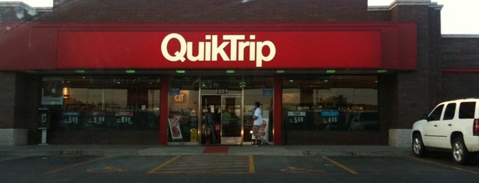 QuikTrip is one of สถานที่ที่ katy ถูกใจ.