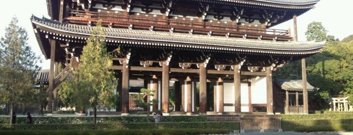 Tofuku-ji is one of 京都の定番スポット　Famous sightseeing spots in Kyoto.