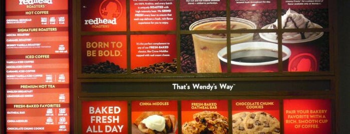 Wendy’s is one of Locais curtidos por Candy.