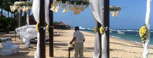 The St. Regis Bali Resort is one of Orte, die Roger gefallen.