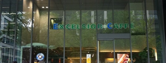 EXCELSIOR CAFFÉ is one of Power Sockets (& WiFi) in Kita, Osaka.