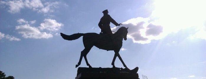 Monumento a Marshal Zhukov is one of Москва. Правильный список.