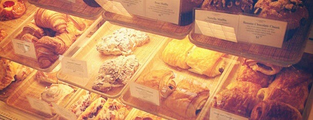 LaSalle Bakery is one of Allisonさんの保存済みスポット.