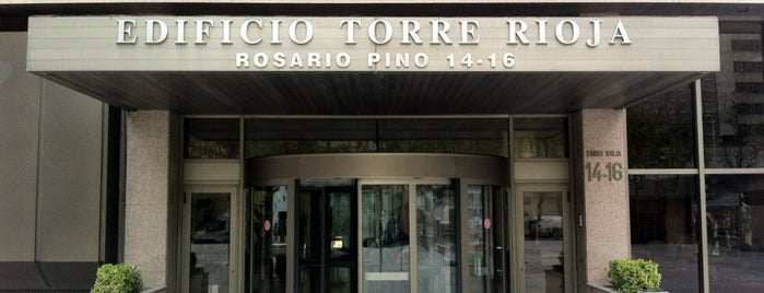 Torre Rioja is one of สถานที่ที่ Alvaro ถูกใจ.