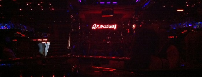 Broadway Nightclub is one of İzmir'deki Gece Kulüpleri.