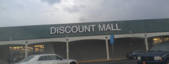 GB Discount Mall is one of Tempat yang Disukai Chester.