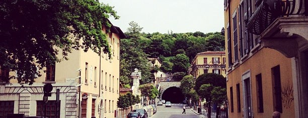 Via Mazzini is one of Centro citta.