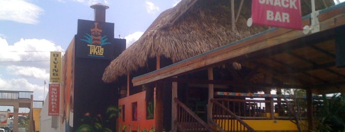 Tikila bar is one of Lugares favoritos de Karen P.