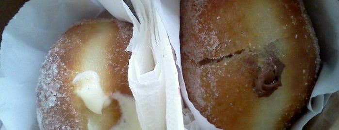 Doughnut Dolly is one of สถานที่ที่ Danyel ถูกใจ.