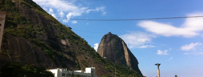 ポン・ヂ・アスーカル is one of Pontos Turísticos no Rio de Janeiro.